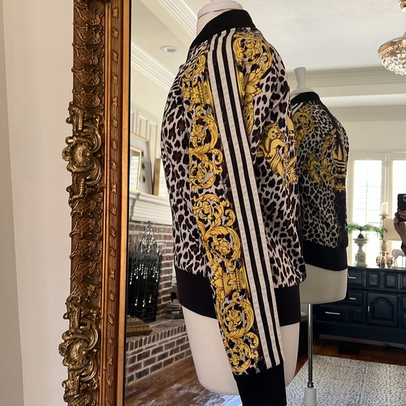 ADIDAS RARE JEREMY SCOTT LEOPARD FILIGREE ANGEL FULL ZIP TRACK Size M - Picture 3 of 11